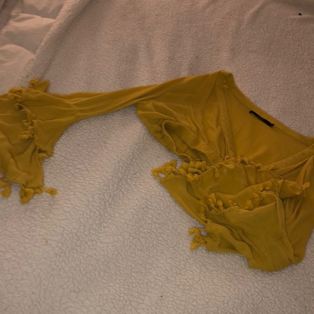 Zaful Yellow Flowy Crop top